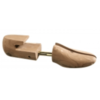 Image of Springyard Shoe tree, cedar wood, M = 42/44