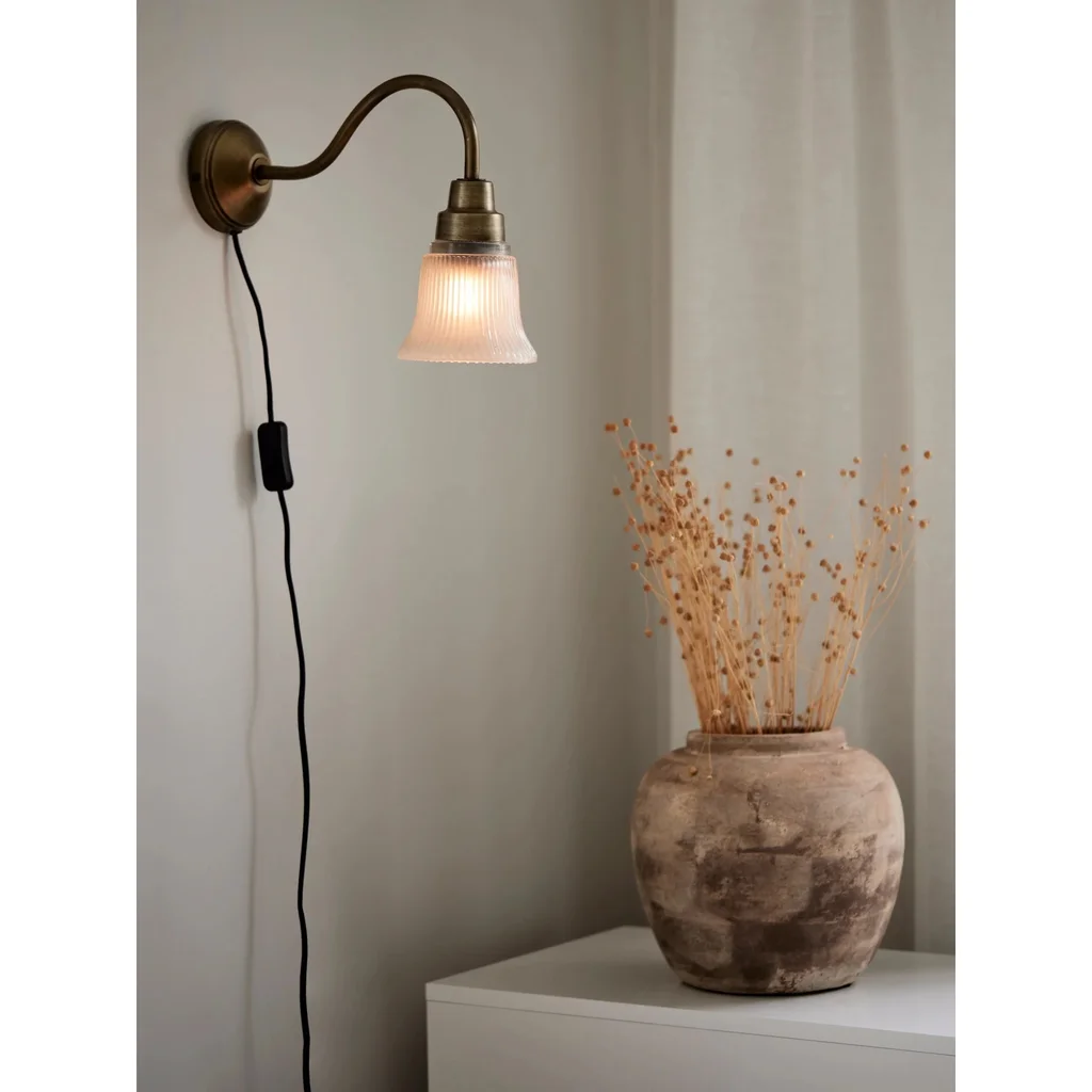 Emmi Vägglampa Antikmässing 34cm