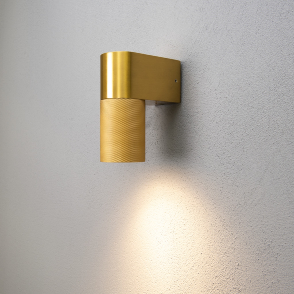 Temi Vägglampa ned LED GU10 Guld med Klart glas