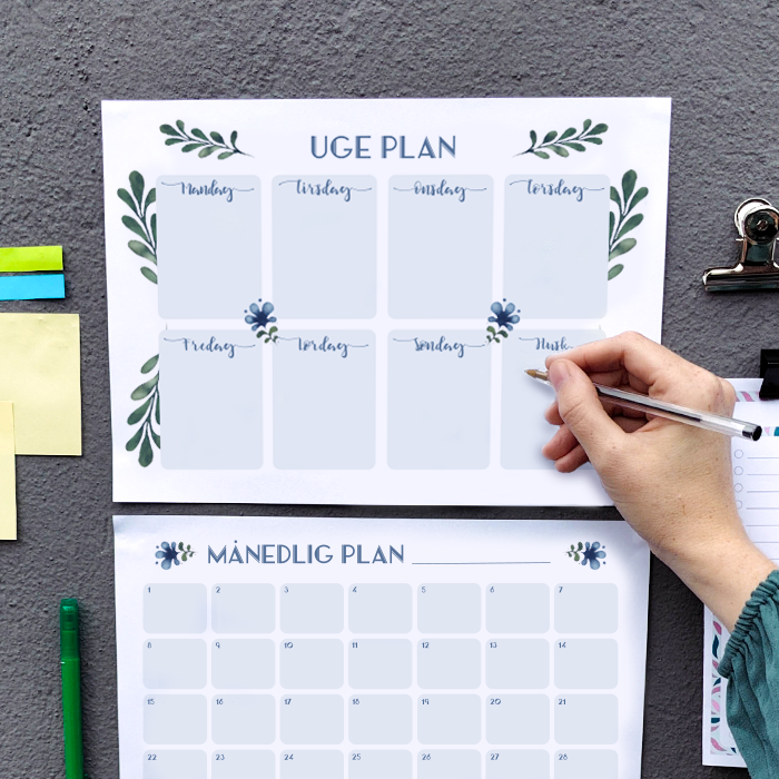 Udskrift af en ugeplan med blomsterdesign.