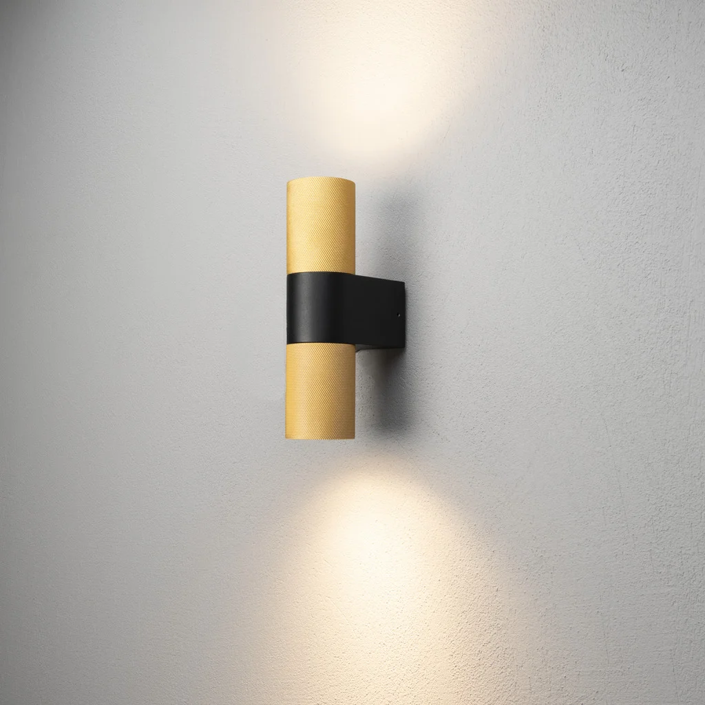 Temi Vägglampa upp/ned LED GU10 Svart/guld med Klart glas