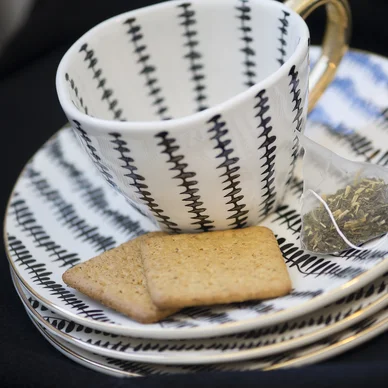 Ellie fat med guldkant