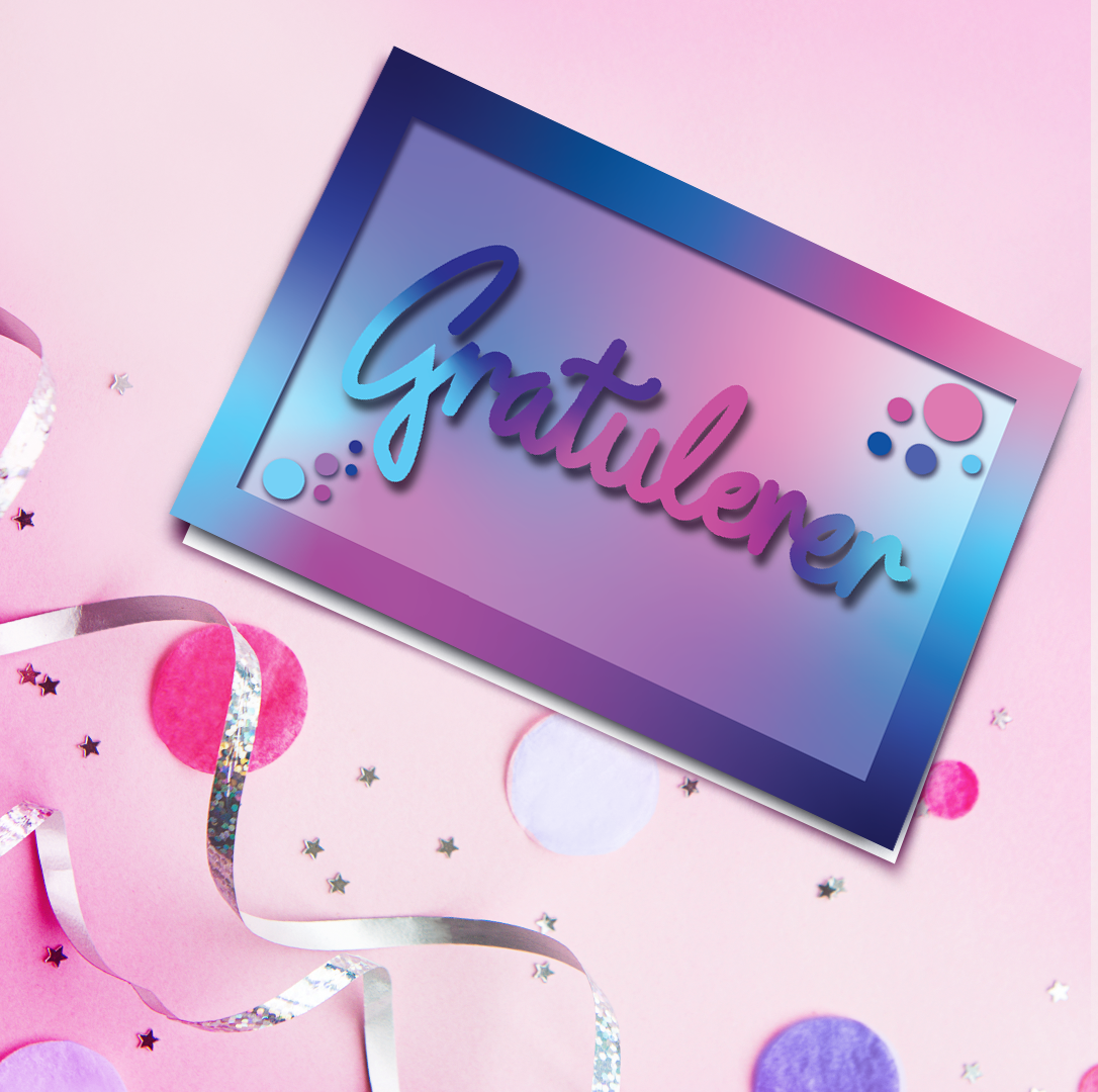 Gratulasjonskort i rosa og blått med teksten Gratulerer, liggende på en rosa bakgrunn med konfetti og girlandere.