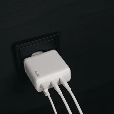 Aqiila Chargebird W120 väggladdare GaN 120W vit