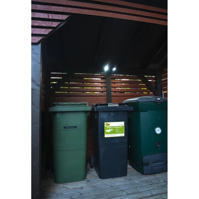 Airam Sensorlampa PIR Svart