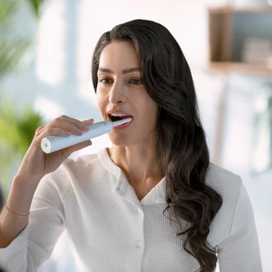 Philips Sonicare C1 3100 Eltandbørste med rejseetui hvid