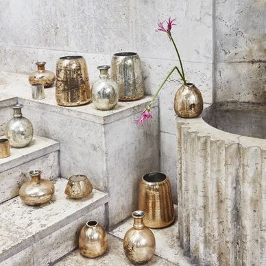 Day rusted vase Gold